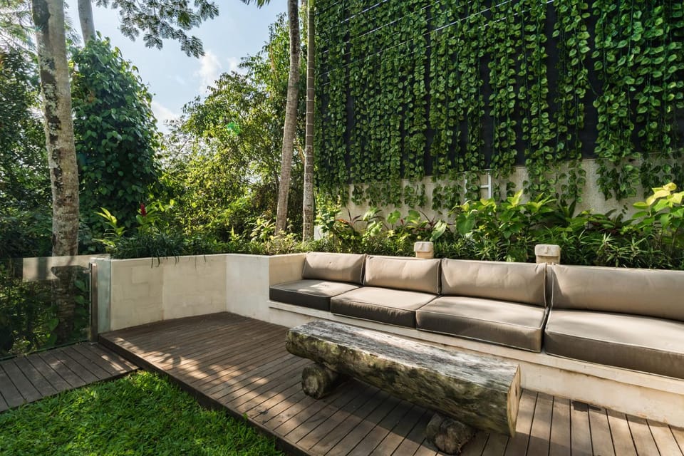 Garden, Seating area, Garden view