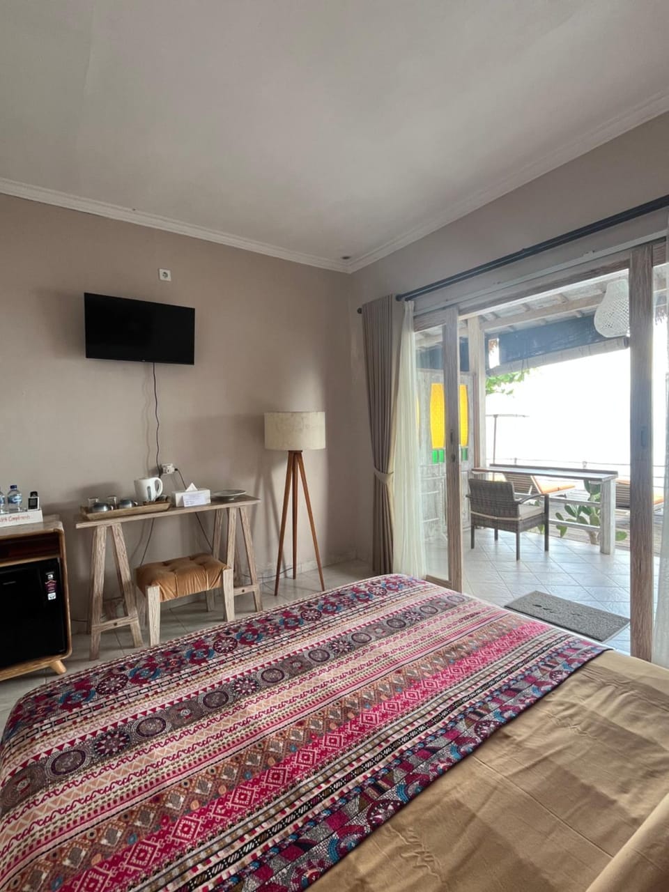 TV and multimedia, Photo of the whole room, Bedroom