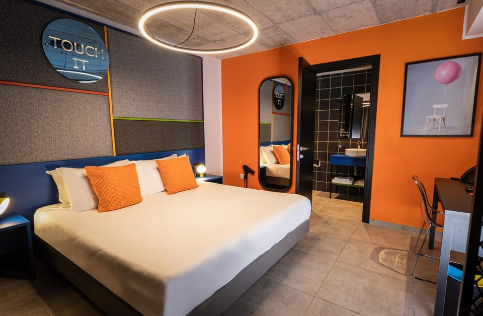 Bed, Photo of the whole room, Bedroom, hair dresser