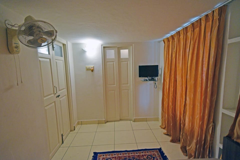 Villa Waves Hotel in Puducherry