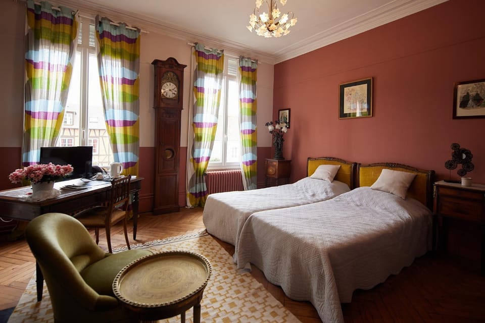 L'Antre de Gadag Bed and Breakfast in Normandy