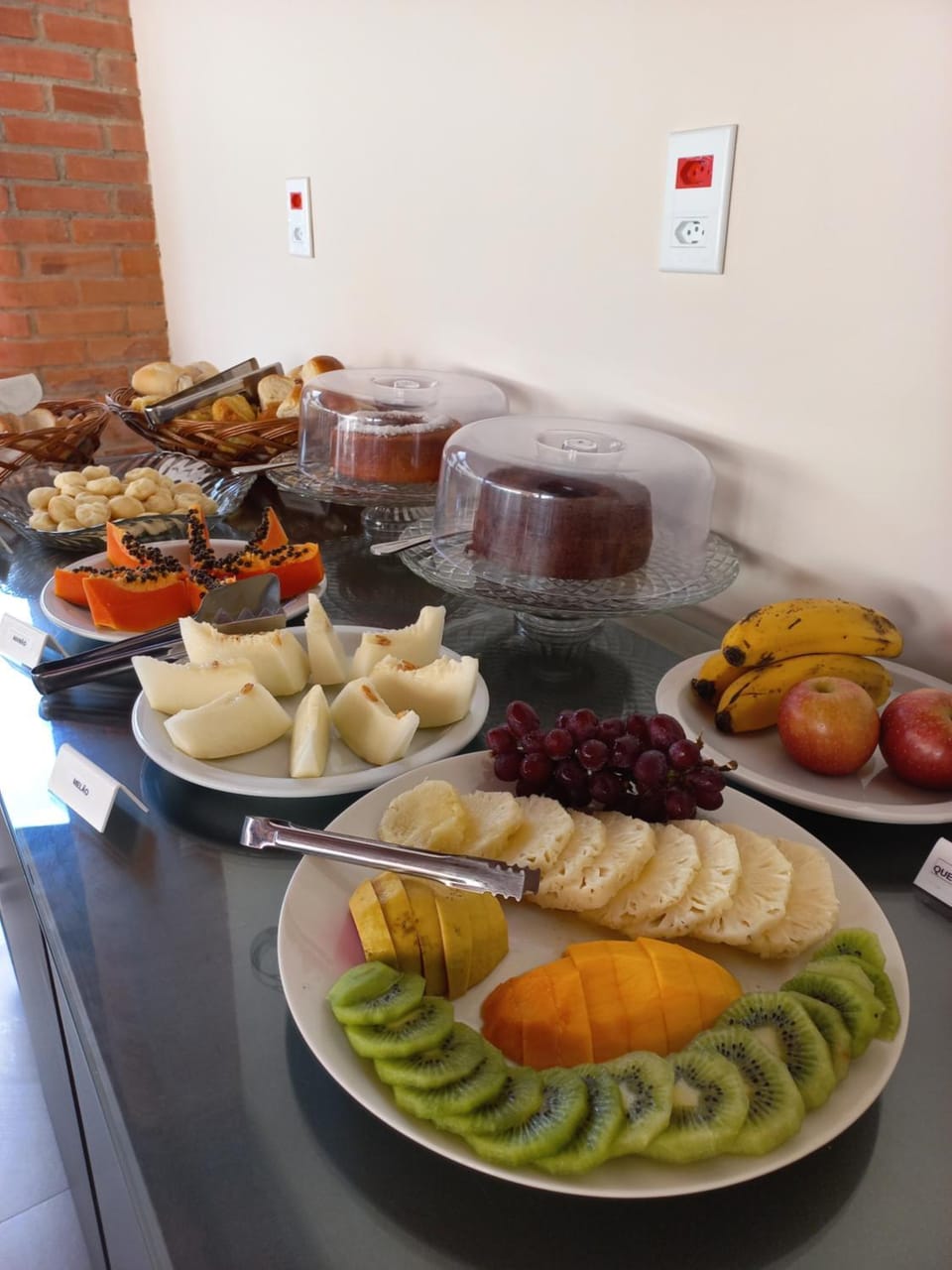 Breakfast, Continental breakfast