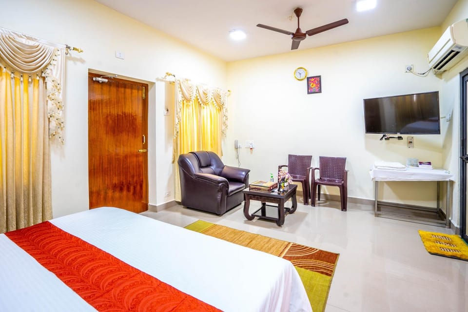 Bed, Bedroom, fireplace