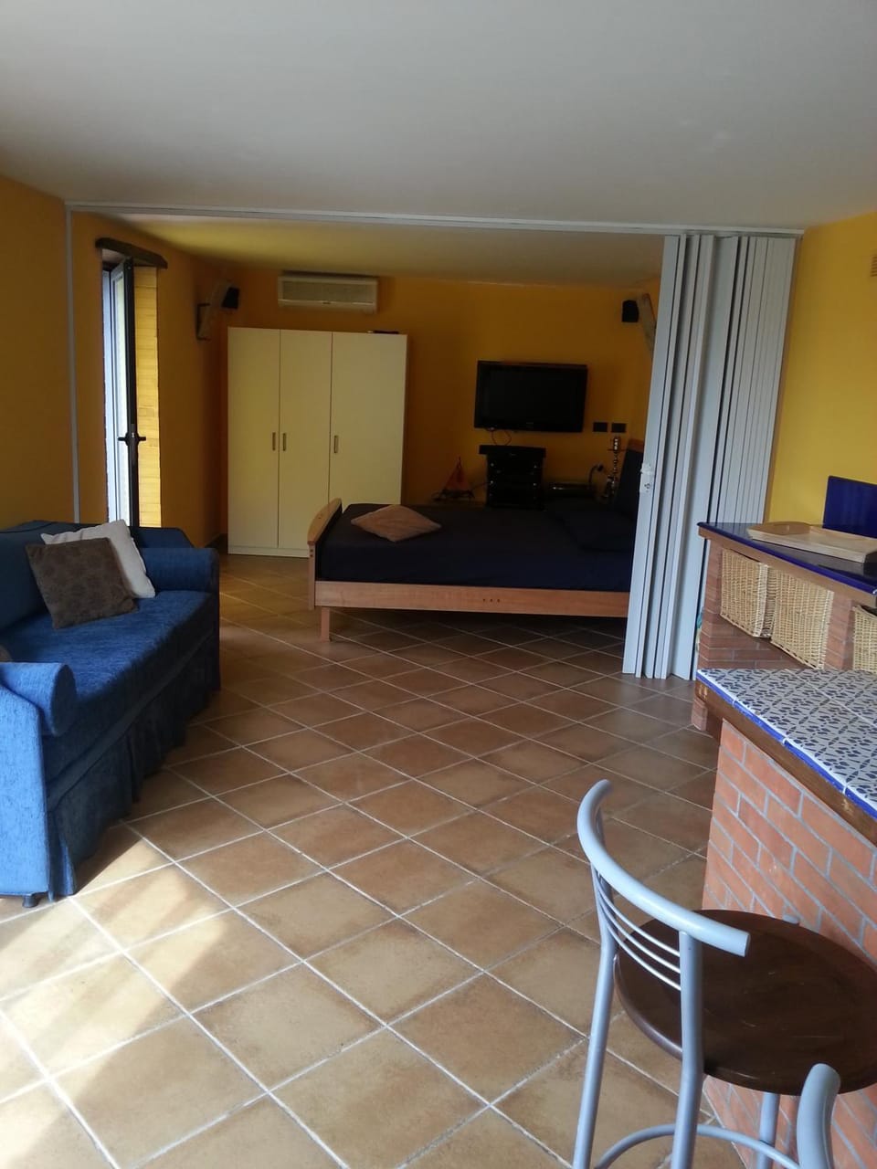 Kitchen or kitchenette, Dining area, Bedroom