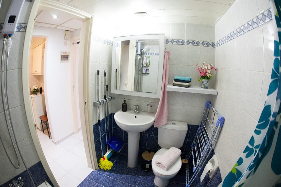 Ariadne 1, Sea Side Boutique Apartment Apartment in Germasogeia