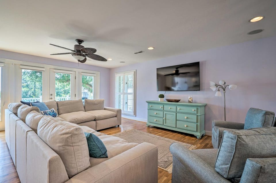 Waterfront Hampstead Home: Dock & Waterway Access! House in Topsail Beach