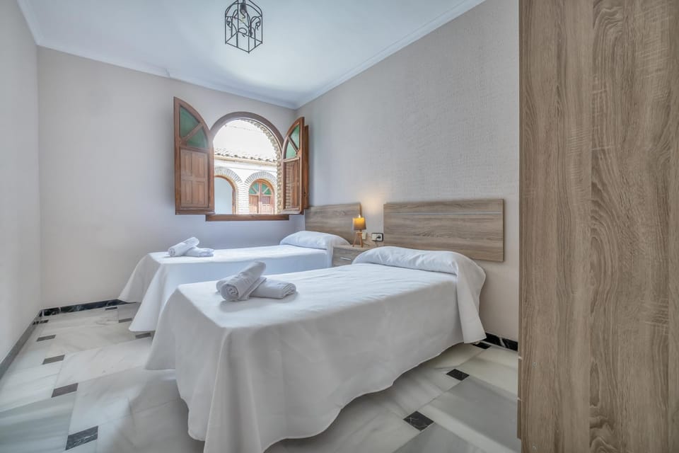 Bed, Bedroom, towels, wardrobe
