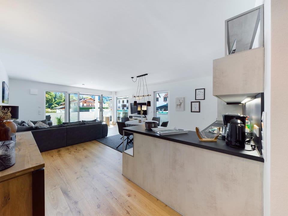 Kitchen or kitchenette, Living room