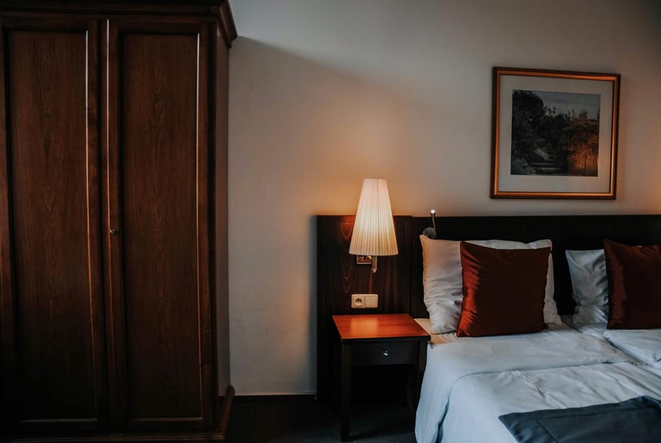 Bed, Bedroom, wardrobe