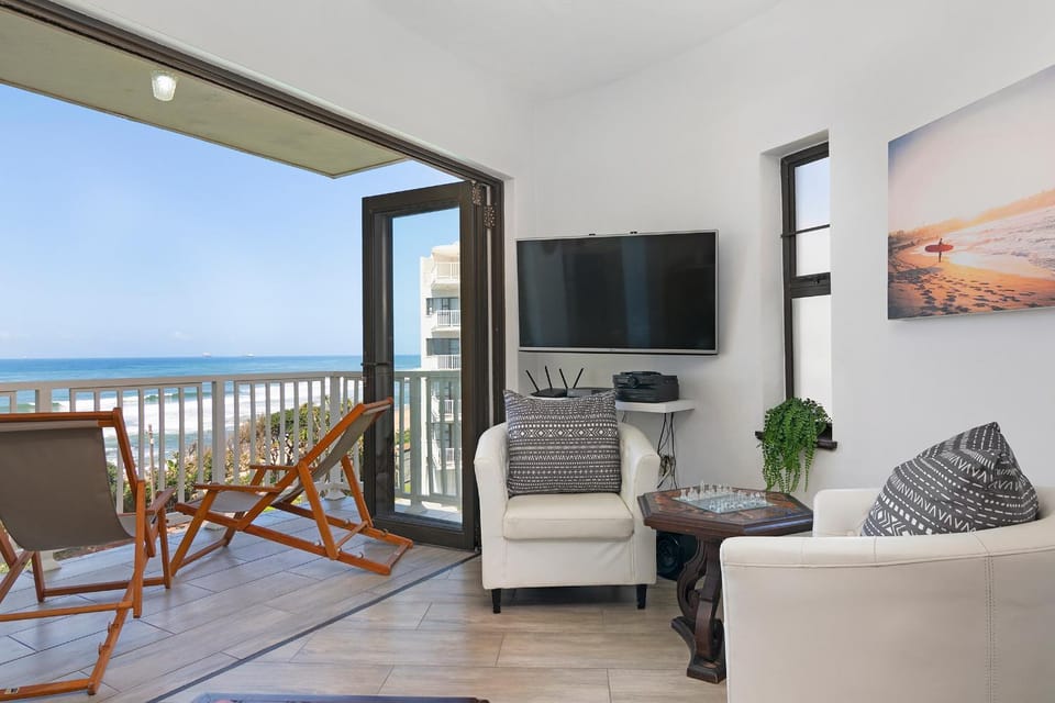 Patio, TV and multimedia, Living room, Sea view