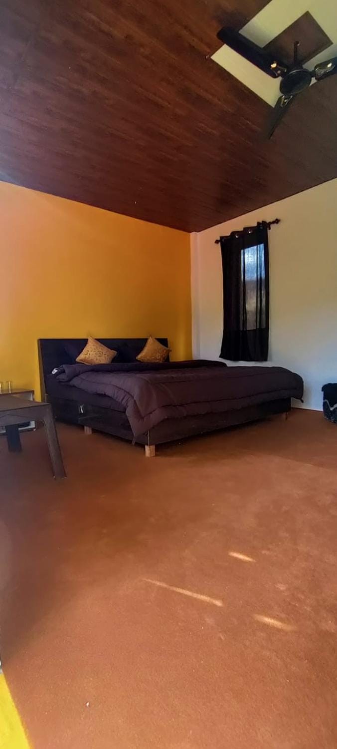 Omya Forest Camps & Cottages Bir, Near Choti Machiyal Luxury tent in Punjab, India