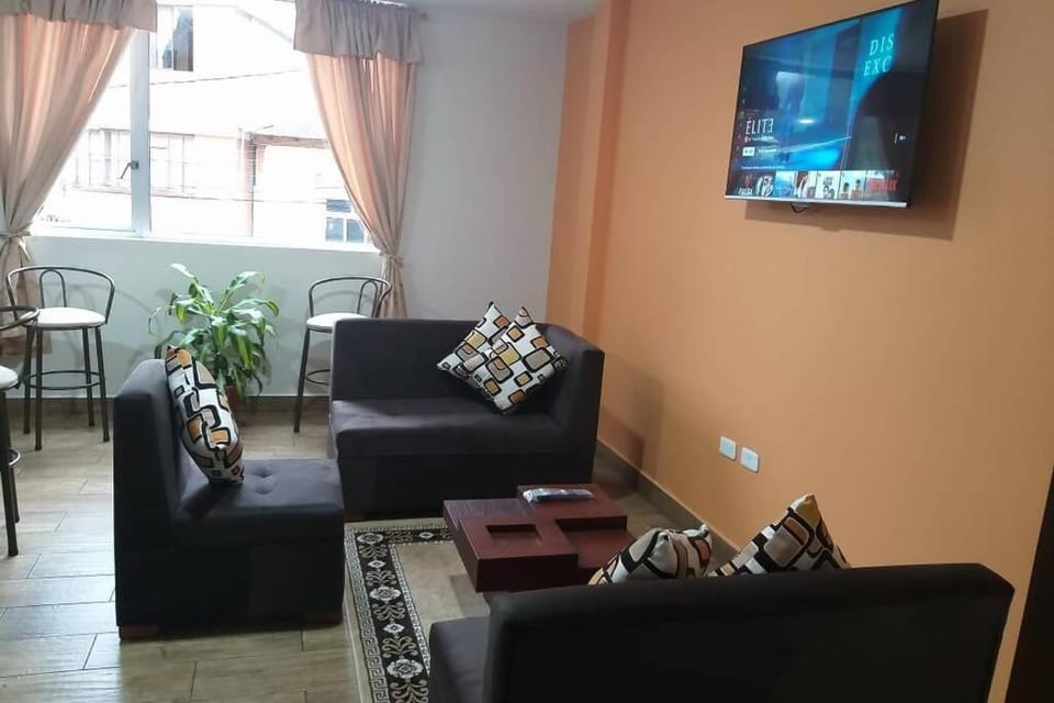 Communal lounge/ TV room
