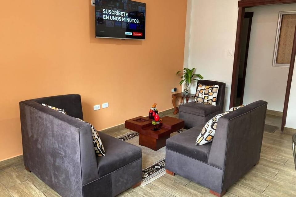 Communal lounge/ TV room