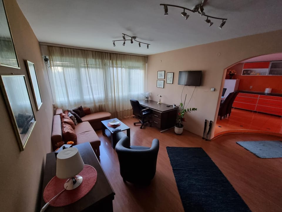 Large, Spacious Apartment Voždovac Apartment in Belgrade