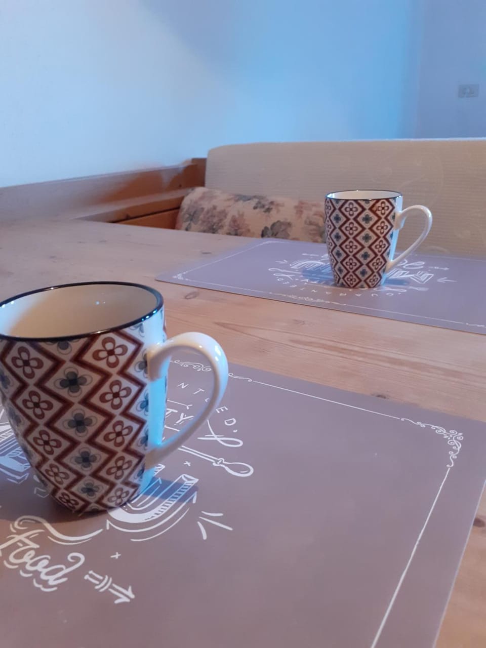 Coffee/tea facilities, Decorative detail
