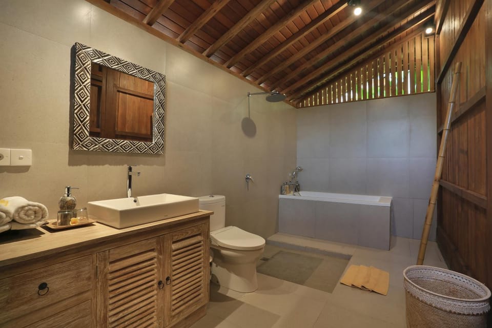 Bathroom, Bath, towels