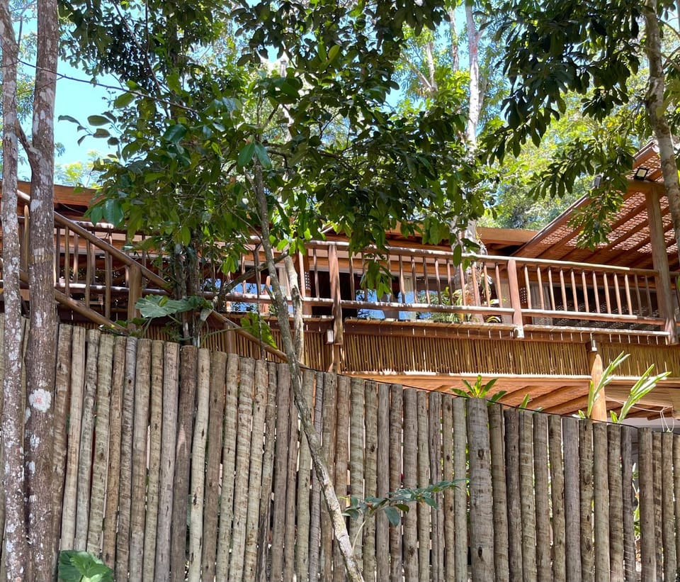 Property building, Spring, Day, Garden, View (from property/room), Balcony/Terrace, Garden view