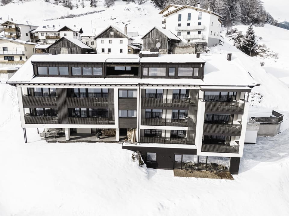 Property building, Winter