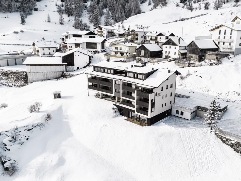 Property building, Natural landscape, Winter