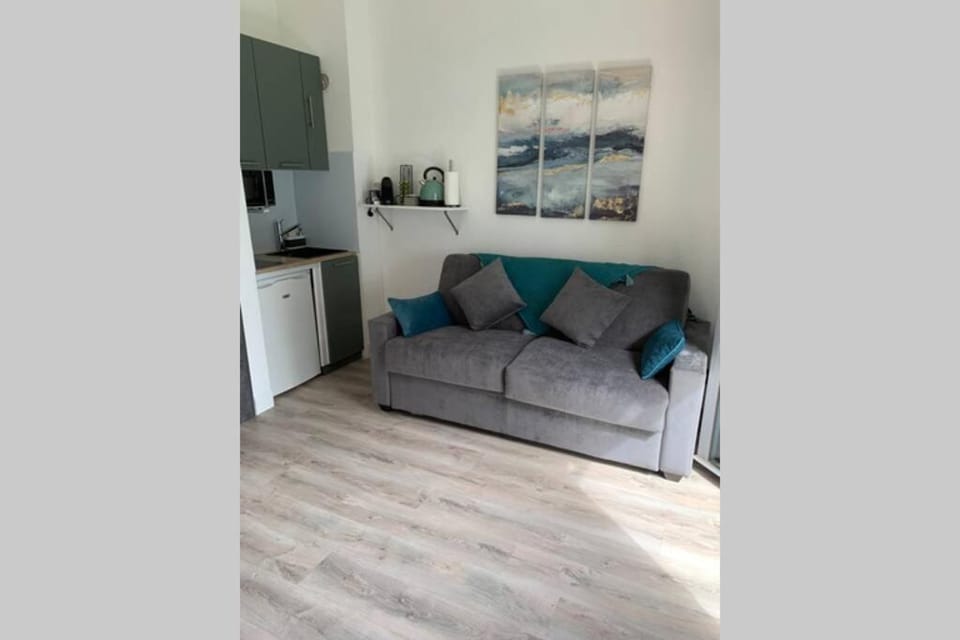 STUDIO VUE MER /PARKING PRIVATIF Apartment in Saint-Raphael