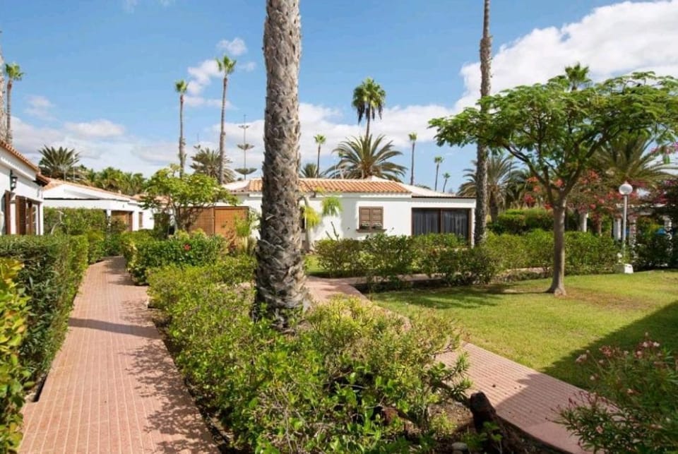 Property building, Garden