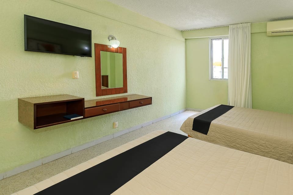 TV and multimedia, Bedroom, air conditioner