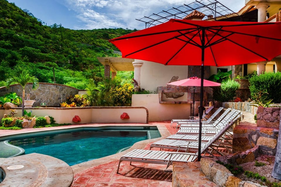 Swimming pool, Swimming pool