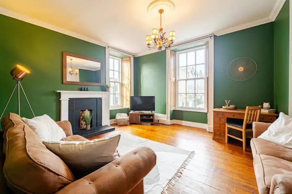 City Centre - 1 Bed - Sleeps 2 - Pet Friendly Apartment in Aberdeen