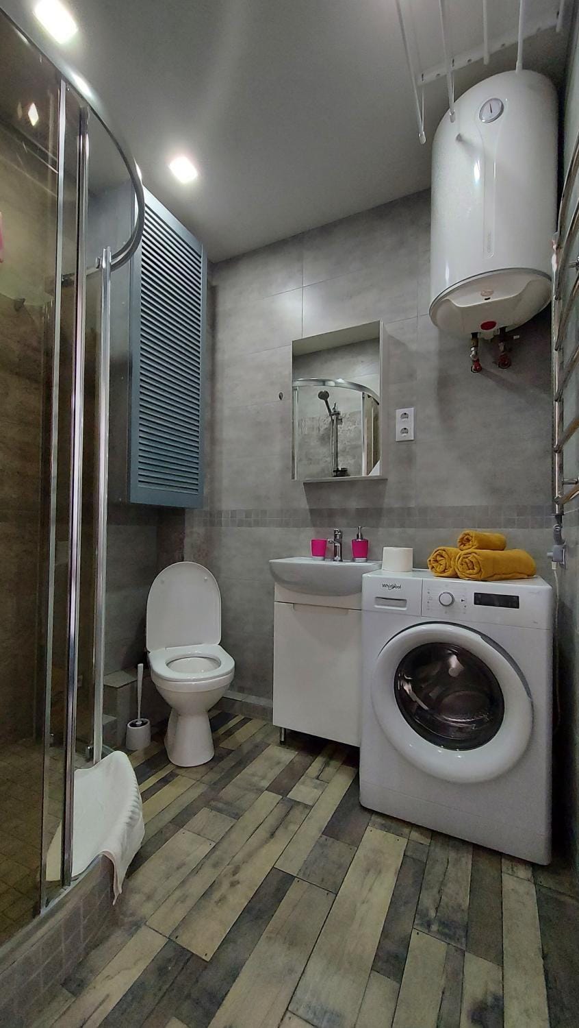 Shower, Toilet, Bathroom, washing machine