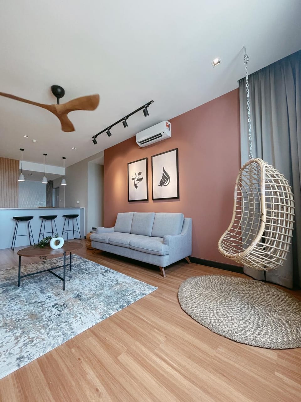Living room, Dining area