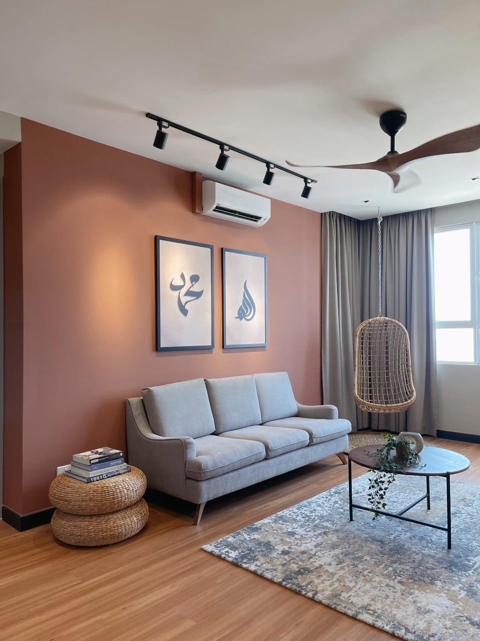 Living room, Dining area