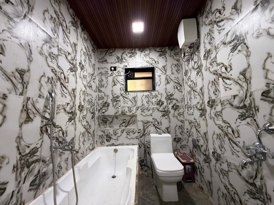 Toilet, Bathroom, Bath