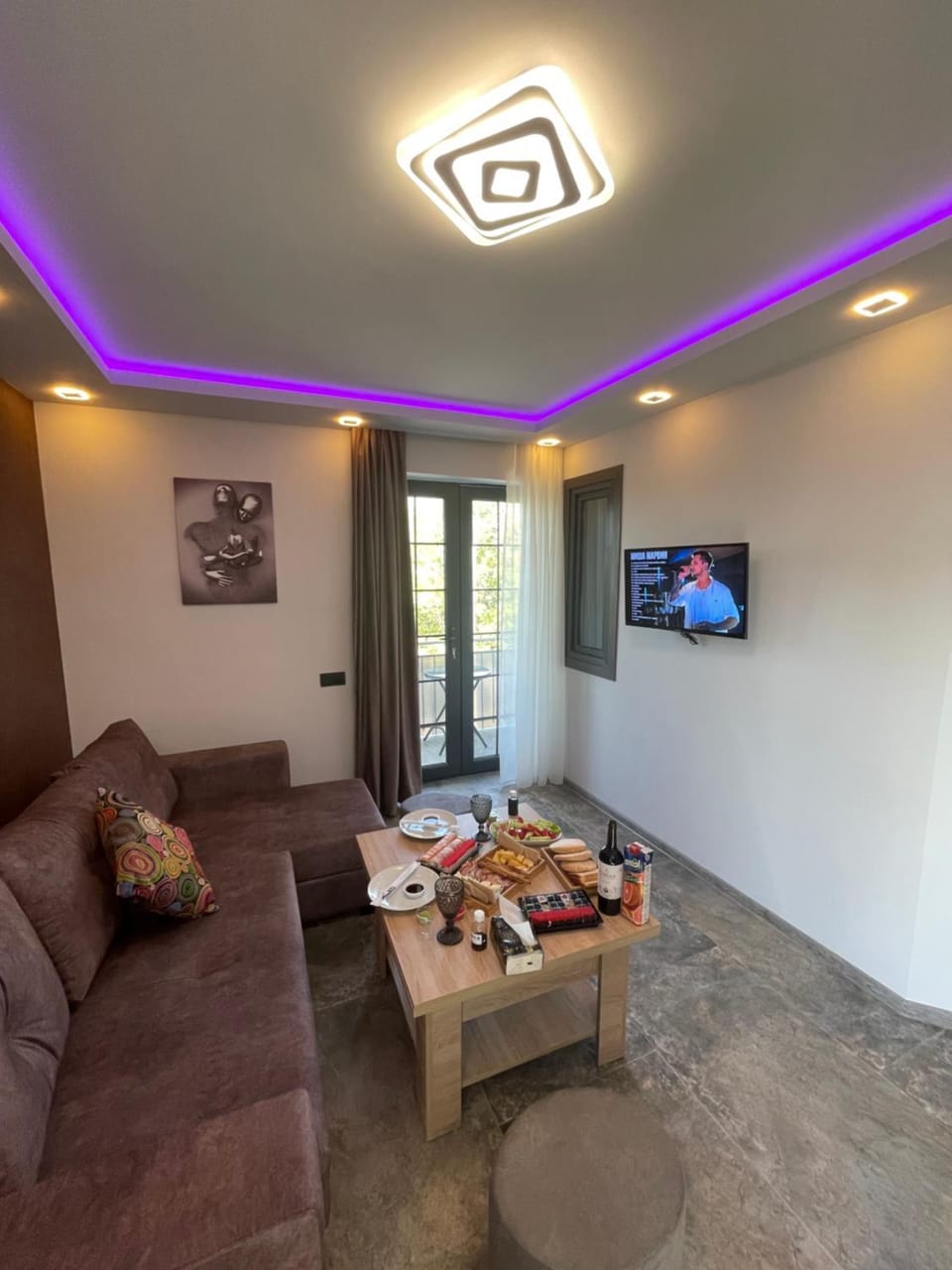 Living room, Seating area