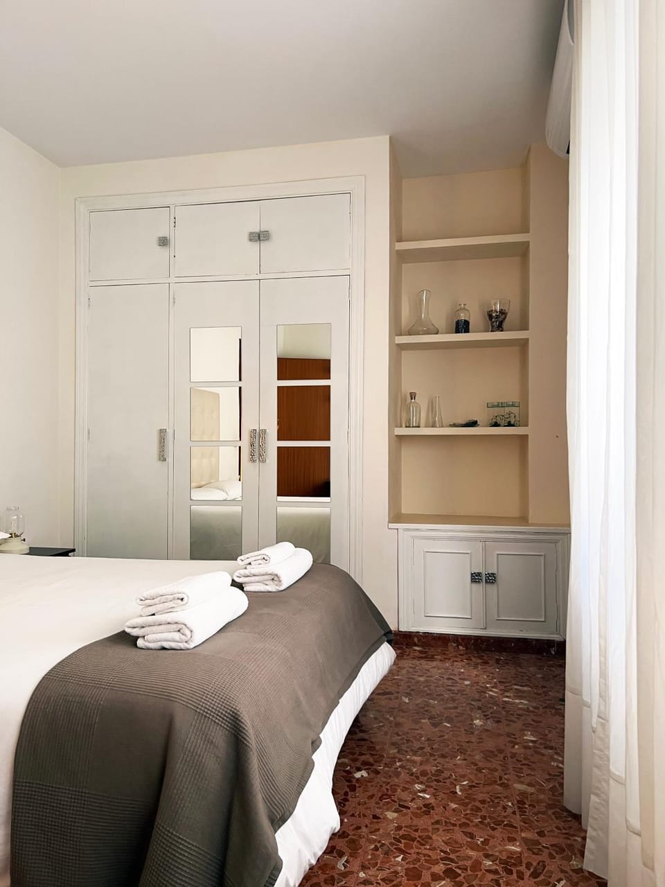 Bed, Bedroom, Inner courtyard view, towels, wardrobe, air conditioner