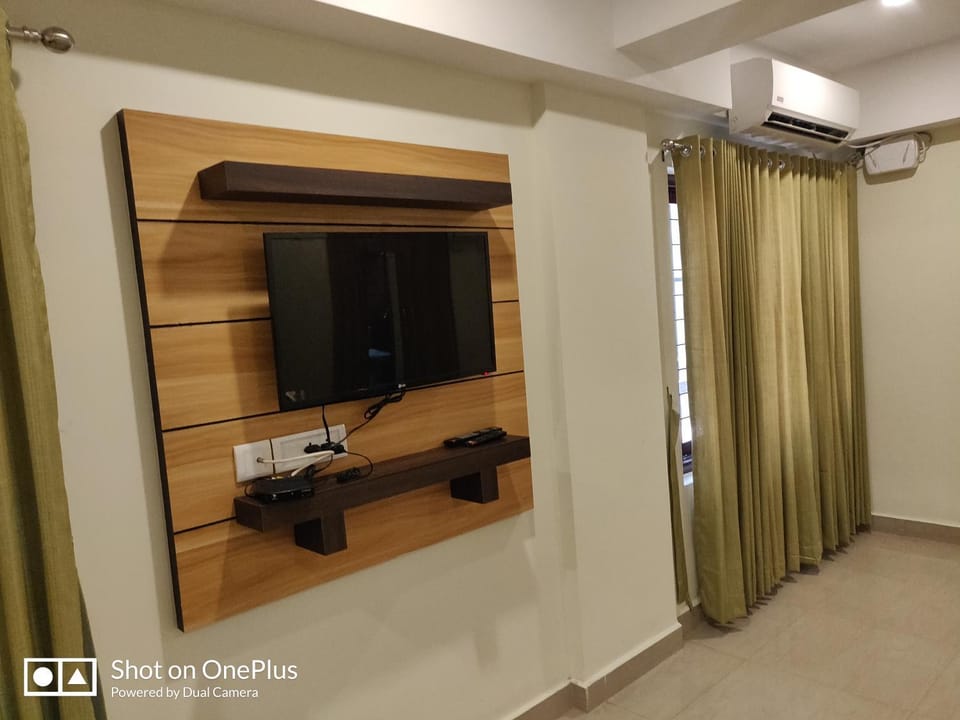 TV and multimedia, air conditioner