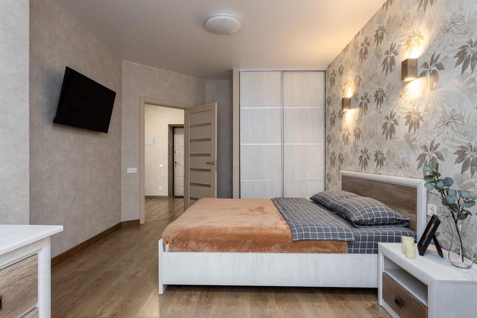 Bed, TV and multimedia, Photo of the whole room, Bedroom, wardrobe