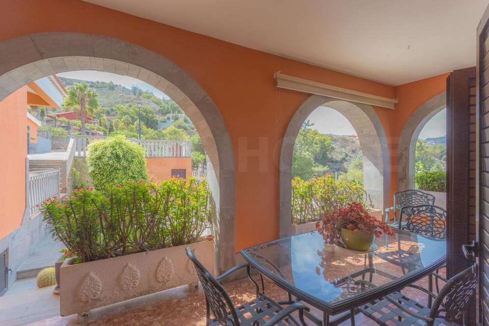 Fantastic Rural House with Pool and terrace Apartment in Palmas de Gran Canaria