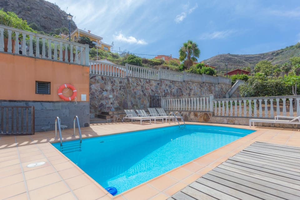 Fantastic Rural House with Pool and terrace Apartment in Palmas de Gran Canaria