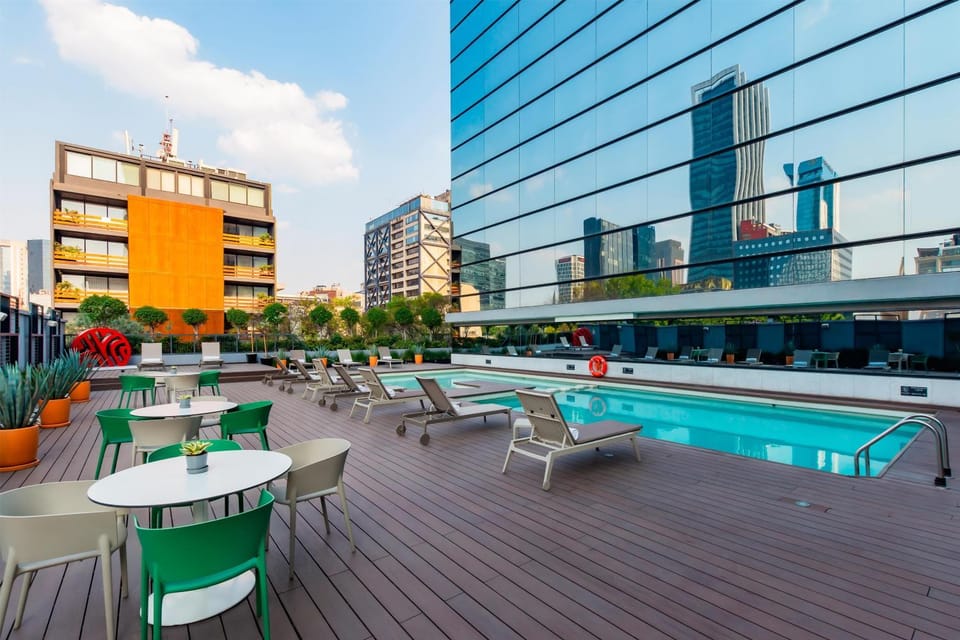 Pool view, Swimming pool