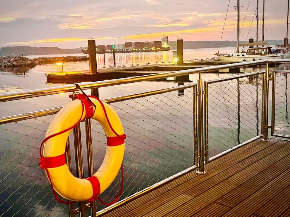 Floating Home Nr 1 House in Laboe