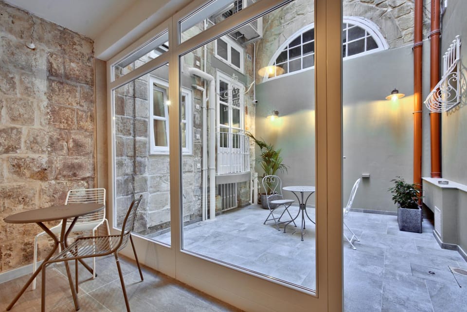 Chateau La Vallette - St. Elmo Suite Bed and Breakfast in Valletta