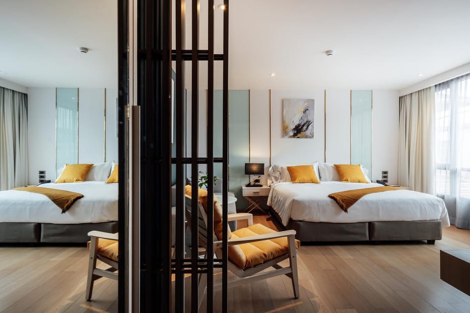 TV and multimedia, Seating area, Bedroom, heating