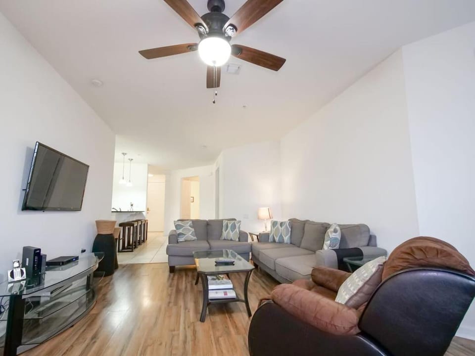 4Br 2Bath Condo Balcony 5min Conv Center 2020ft House in Orlando