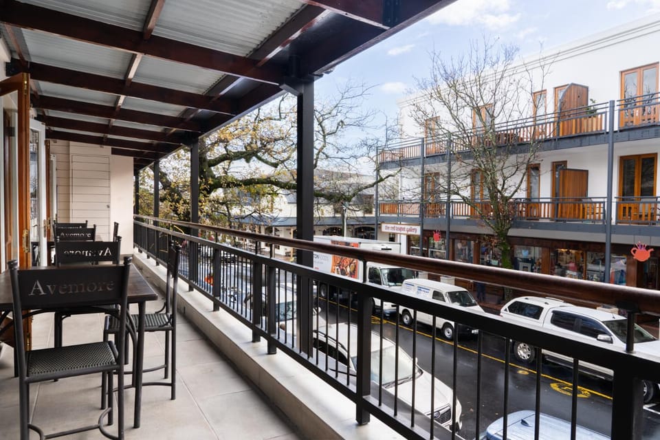 Avemore Jan Cats No 5 full backup power Apartment in Stellenbosch