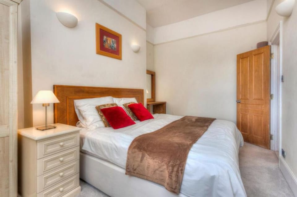 Family Friendly Sea View Apartment Apartment in Hove