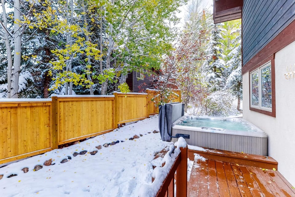 Bear Creek Retreat House in Steamboat Springs