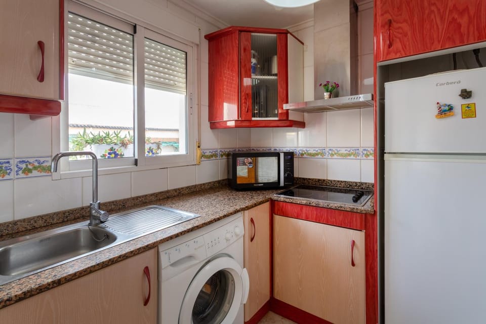 Kitchen or kitchenette, Living room