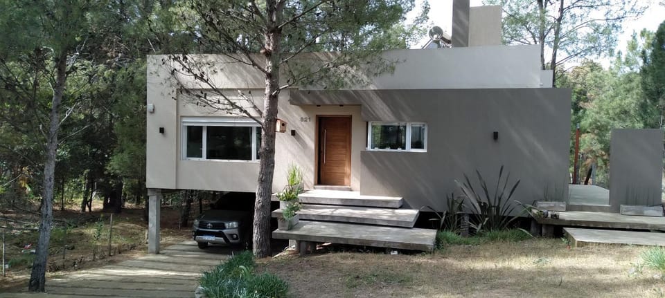 Balcón del Bosque House in Buenos Aires Province