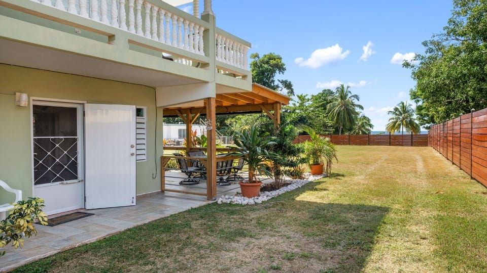 Unit facing Steps Beach and with close beach access Apartment in Rincón