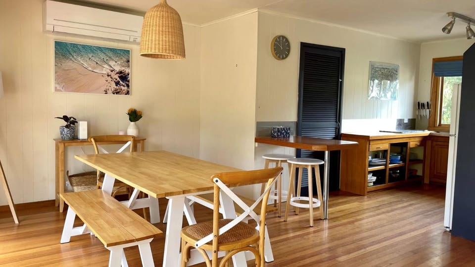 Dining area, air conditioner